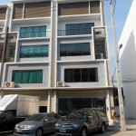 ติดฟิล์มสำนักงาน ทาวน์โฮม Silk Suksawat